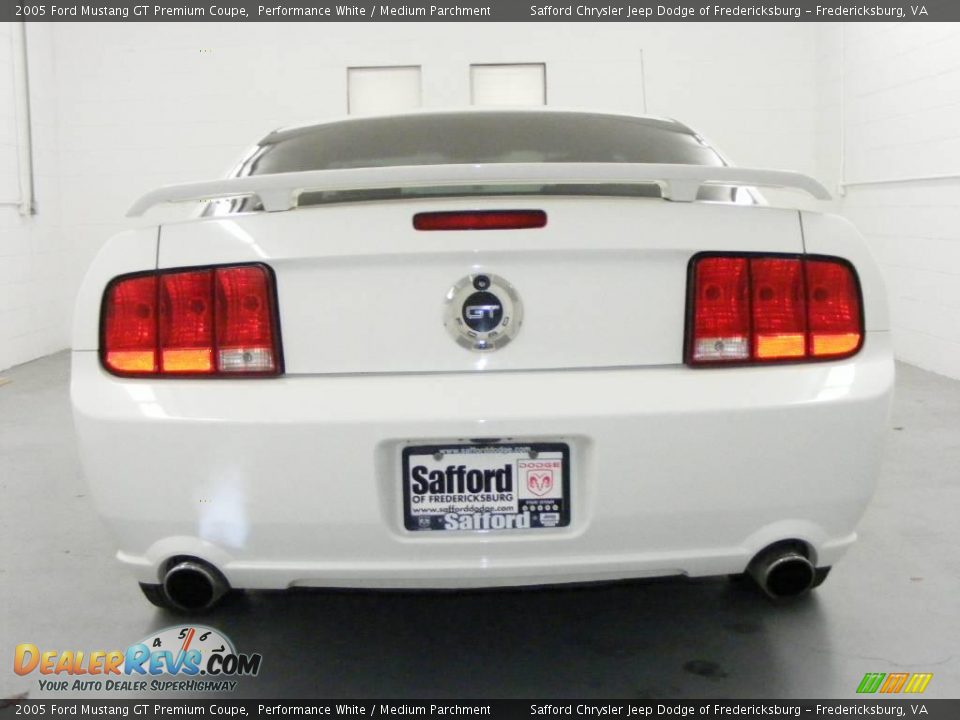 2005 Ford Mustang GT Premium Coupe Performance White / Medium Parchment Photo #5