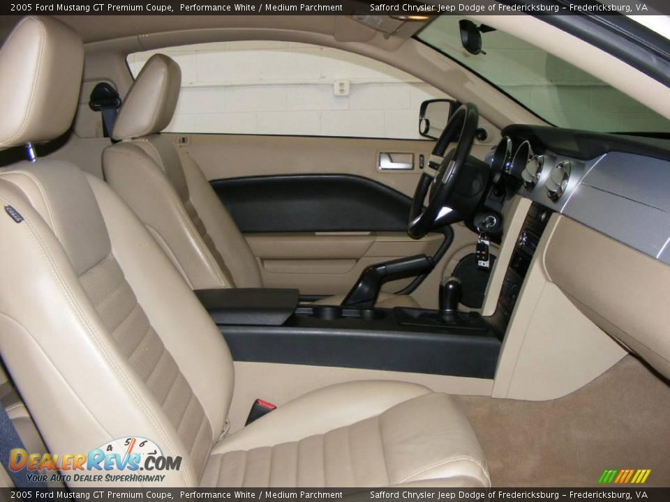 2005 Ford Mustang GT Premium Coupe Performance White / Medium Parchment Photo #16