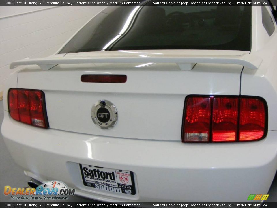 2005 Ford Mustang GT Premium Coupe Performance White / Medium Parchment Photo #24