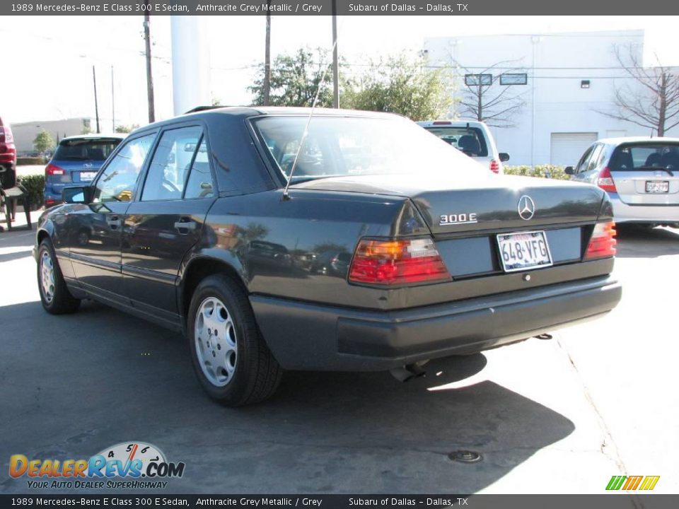 1989 Mercedes benz 300 e #4