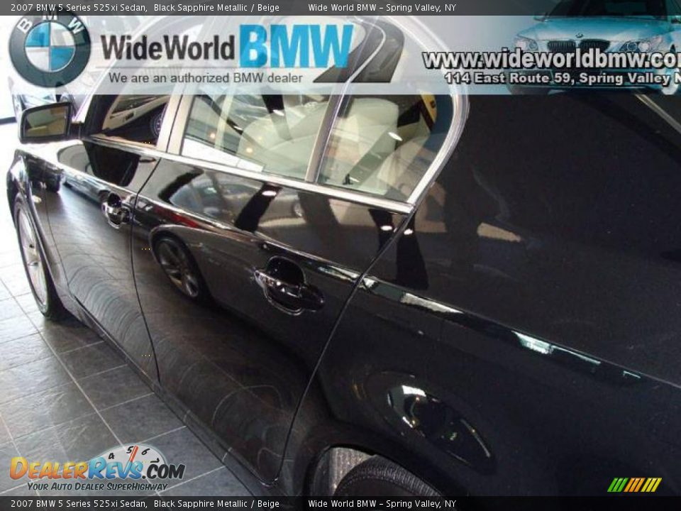 2007 BMW 5 Series 525xi Sedan Black Sapphire Metallic / Beige Photo #4