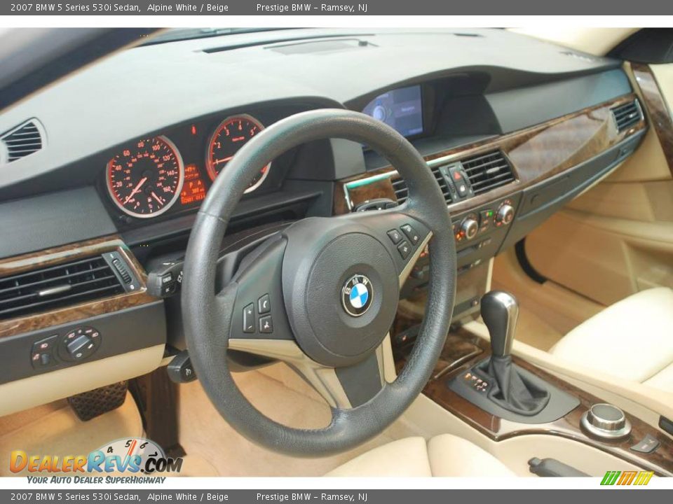 2007 BMW 5 Series 530i Sedan Alpine White / Beige Photo #3