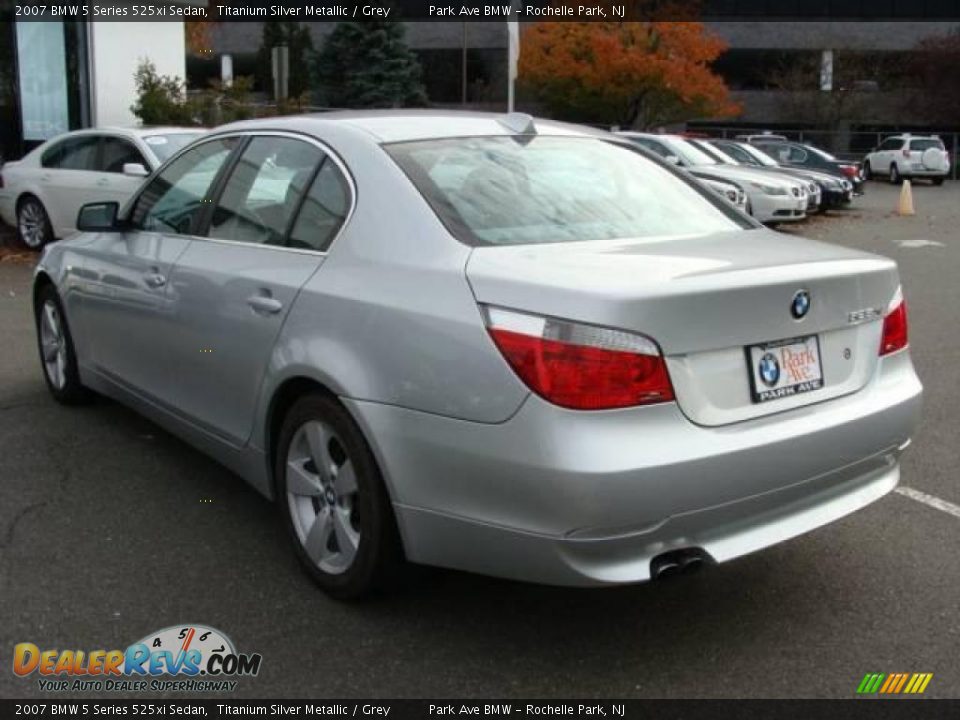 2007 BMW 5 Series 525xi Sedan Titanium Silver Metallic / Grey Photo #6