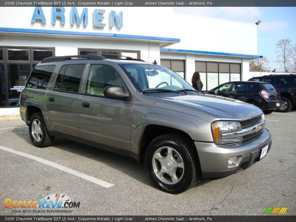 2006 Chevrolet TrailBlazer EXT LS 4x4 Graystone Metallic / Light Gray Photo #5