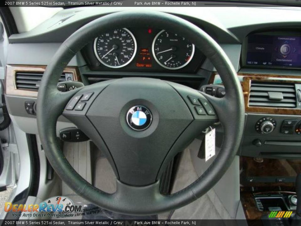 2007 BMW 5 Series 525xi Sedan Titanium Silver Metallic / Grey Photo #13