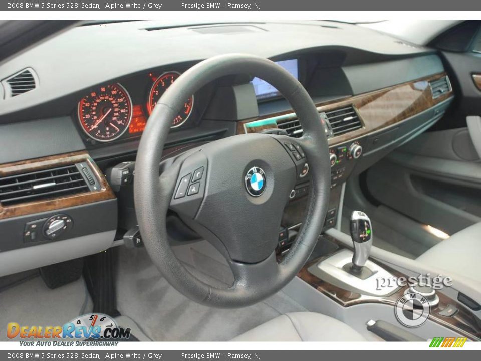 2008 BMW 5 Series 528i Sedan Alpine White / Grey Photo #3