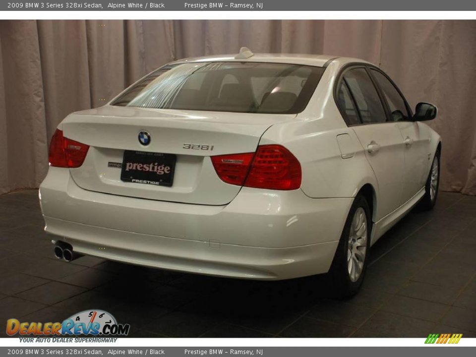 2009 BMW 3 Series 328xi Sedan Alpine White / Black Photo #2