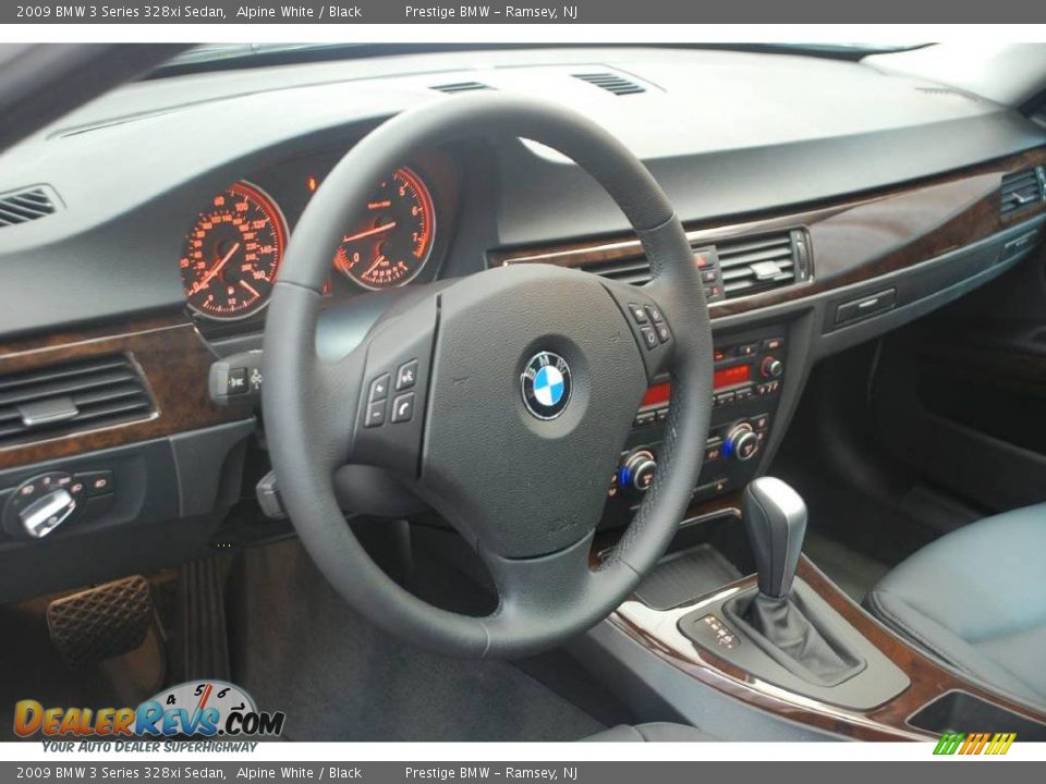 2009 BMW 3 Series 328xi Sedan Alpine White / Black Photo #3
