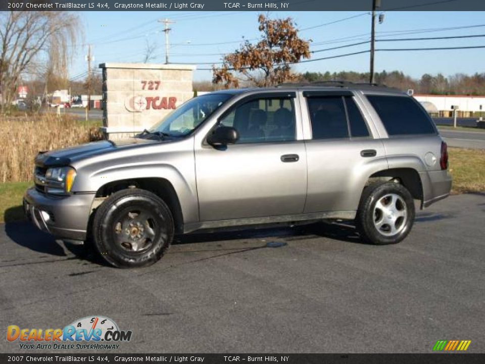 2007 Chevrolet TrailBlazer LS 4x4 Graystone Metallic / Light Gray Photo #1