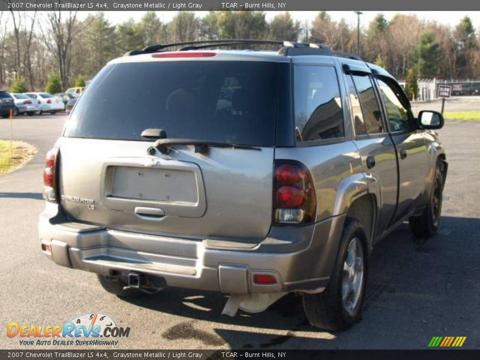 2007 Chevrolet TrailBlazer LS 4x4 Graystone Metallic / Light Gray Photo #4