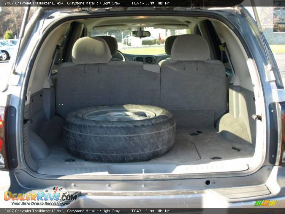 2007 Chevrolet TrailBlazer LS 4x4 Graystone Metallic / Light Gray Photo #6
