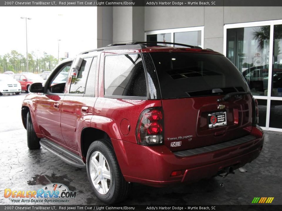 2007 Chevrolet TrailBlazer LT Red Jewel Tint Coat / Light Cashmere/Ebony Photo #7