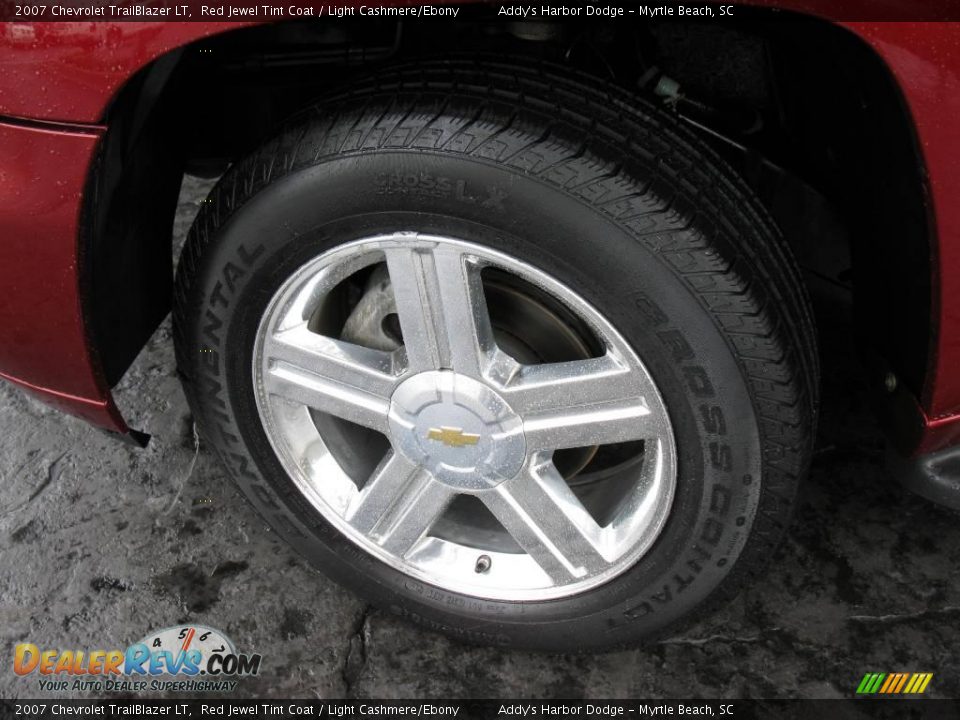 2007 Chevrolet TrailBlazer LT Red Jewel Tint Coat / Light Cashmere/Ebony Photo #13
