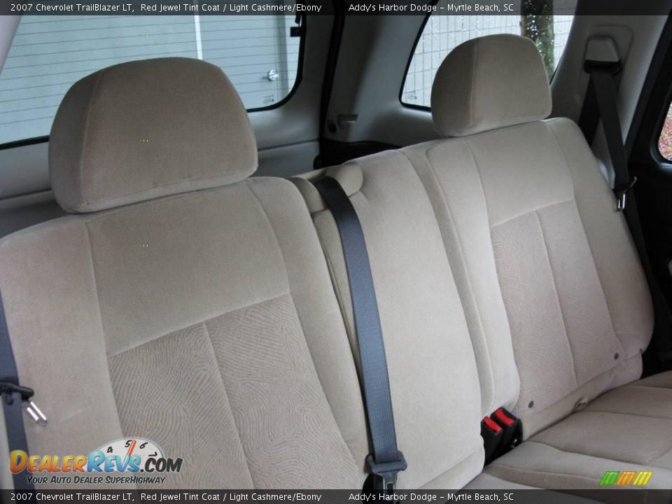 2007 Chevrolet TrailBlazer LT Red Jewel Tint Coat / Light Cashmere/Ebony Photo #23