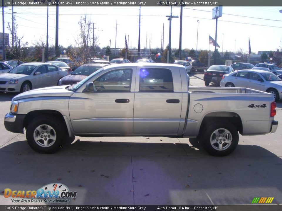 2006 Dodge Dakota SLT Quad Cab 4x4 Bright Silver Metallic / Medium Slate Gray Photo #5
