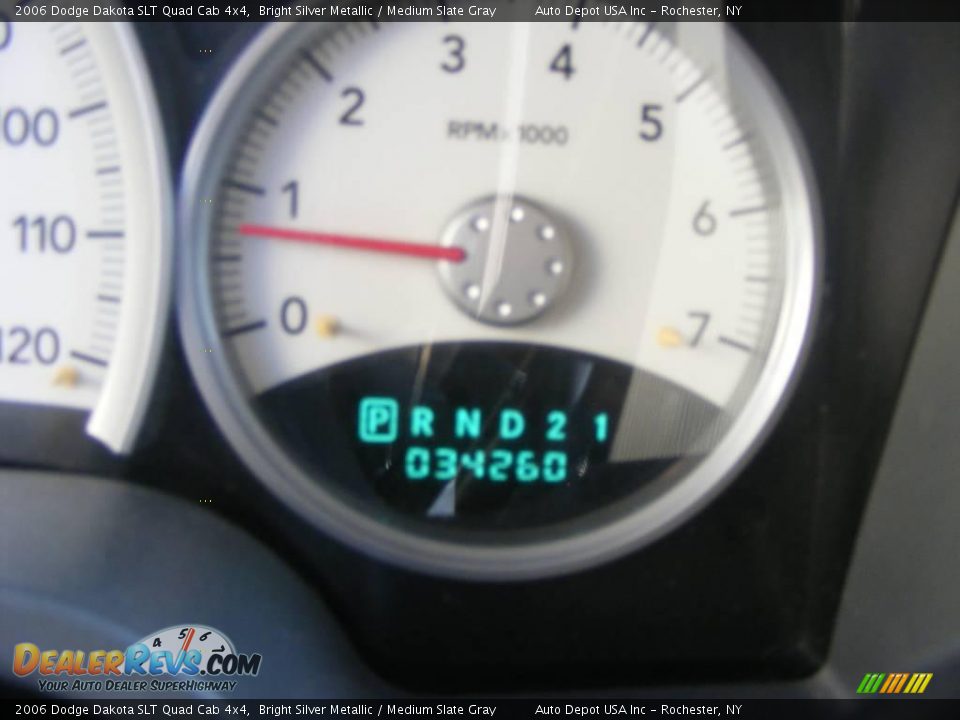 2006 Dodge Dakota SLT Quad Cab 4x4 Bright Silver Metallic / Medium Slate Gray Photo #15