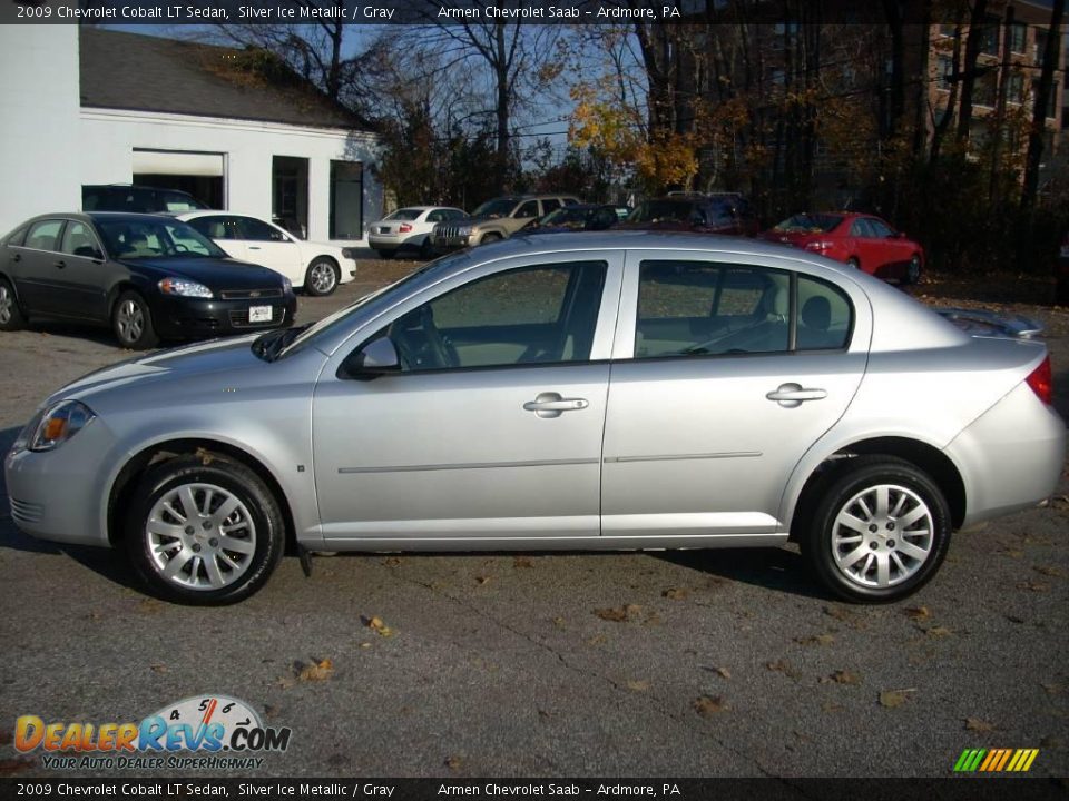 2009 Chevrolet Cobalt LT Sedan Silver Ice Metallic / Gray Photo #2
