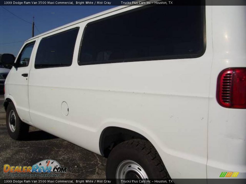 1999 Dodge Ram Van 3500 Maxi Commercial Bright White / Mist Gray Photo #9