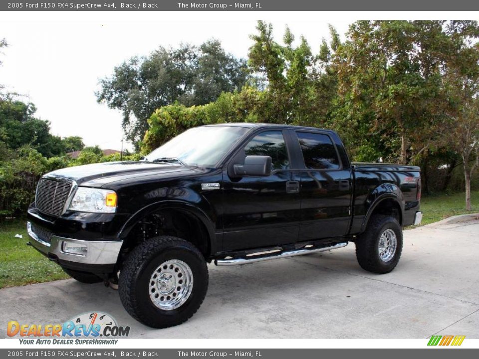 2005 Ford F150 FX4 SuperCrew 4x4 Black / Black Photo #2