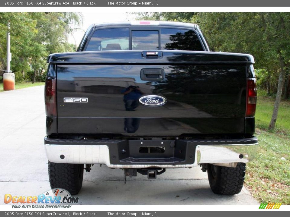 2005 Ford F150 FX4 SuperCrew 4x4 Black / Black Photo #10
