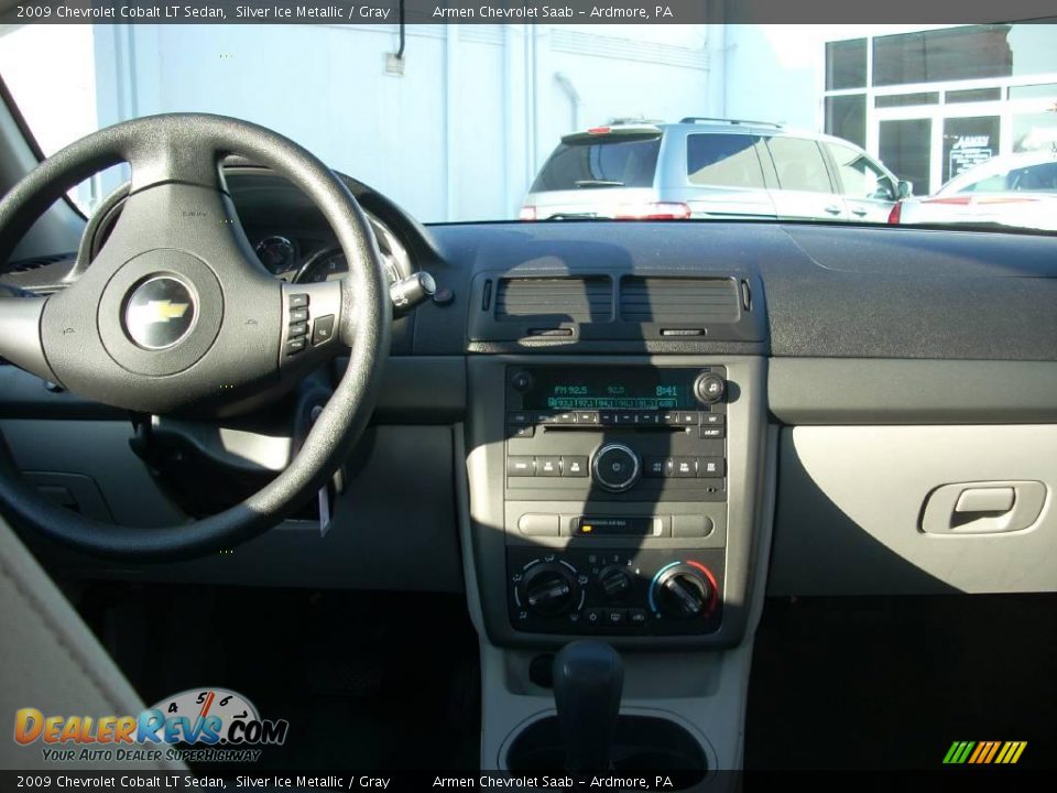 2009 Chevrolet Cobalt LT Sedan Silver Ice Metallic / Gray Photo #21