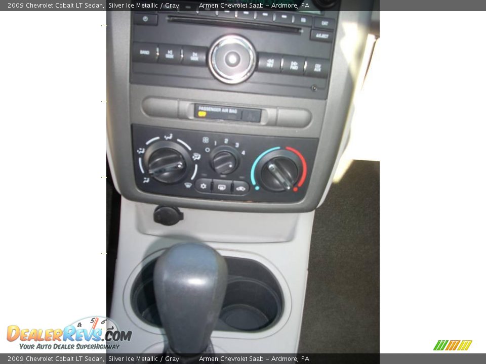 2009 Chevrolet Cobalt LT Sedan Silver Ice Metallic / Gray Photo #24