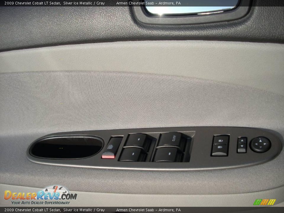 2009 Chevrolet Cobalt LT Sedan Silver Ice Metallic / Gray Photo #26