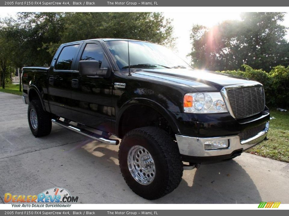 2005 Ford F150 FX4 SuperCrew 4x4 Black / Black Photo #23
