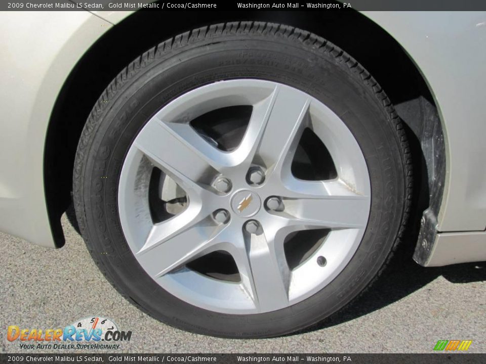 2009 Chevrolet Malibu LS Sedan Gold Mist Metallic / Cocoa/Cashmere Photo #4
