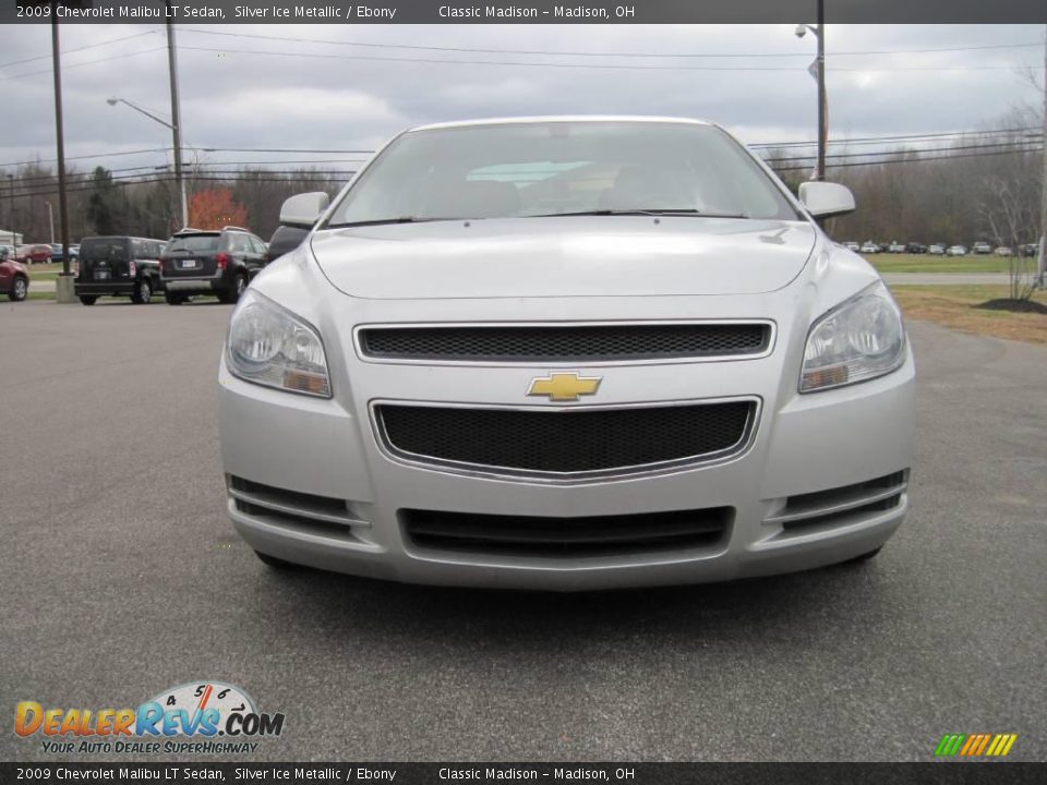 2009 Chevrolet Malibu LT Sedan Silver Ice Metallic / Ebony Photo #2