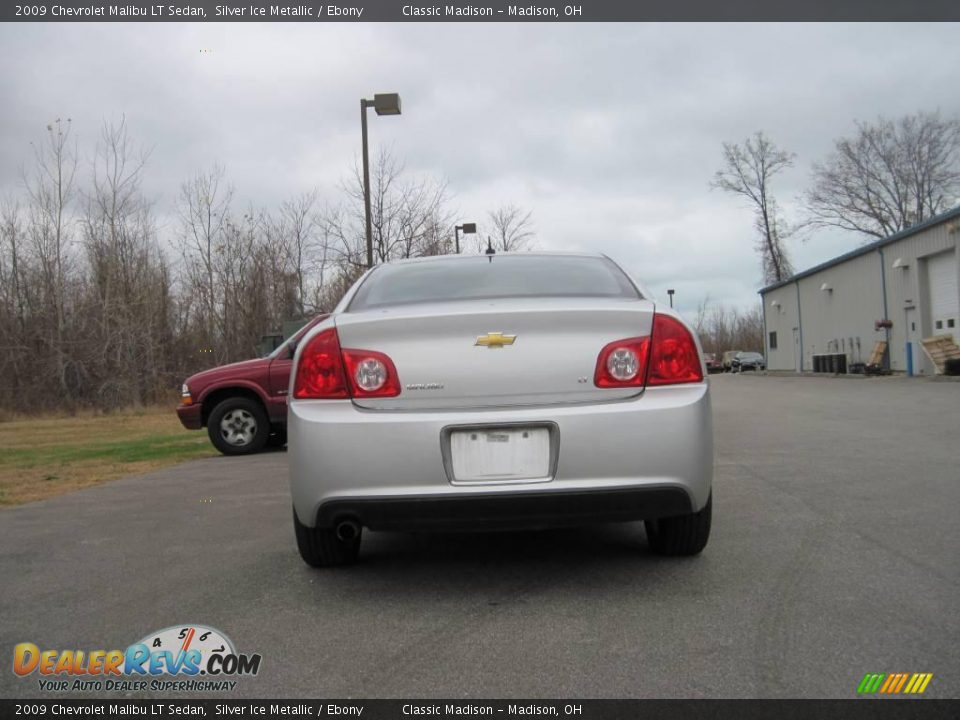 2009 Chevrolet Malibu LT Sedan Silver Ice Metallic / Ebony Photo #5