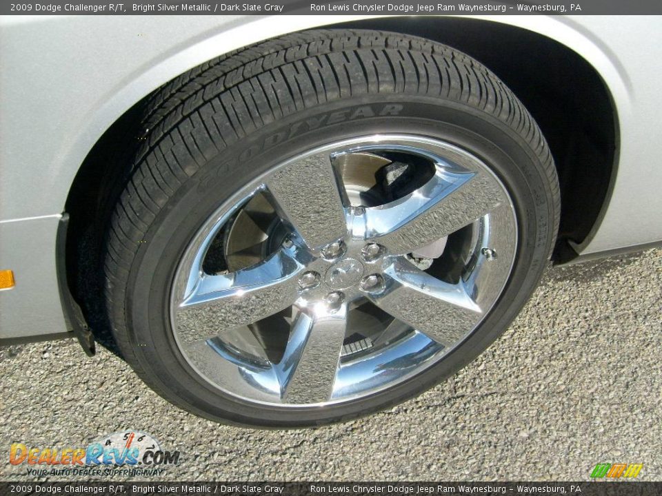 2009 Dodge Challenger R/T Bright Silver Metallic / Dark Slate Gray Photo #8