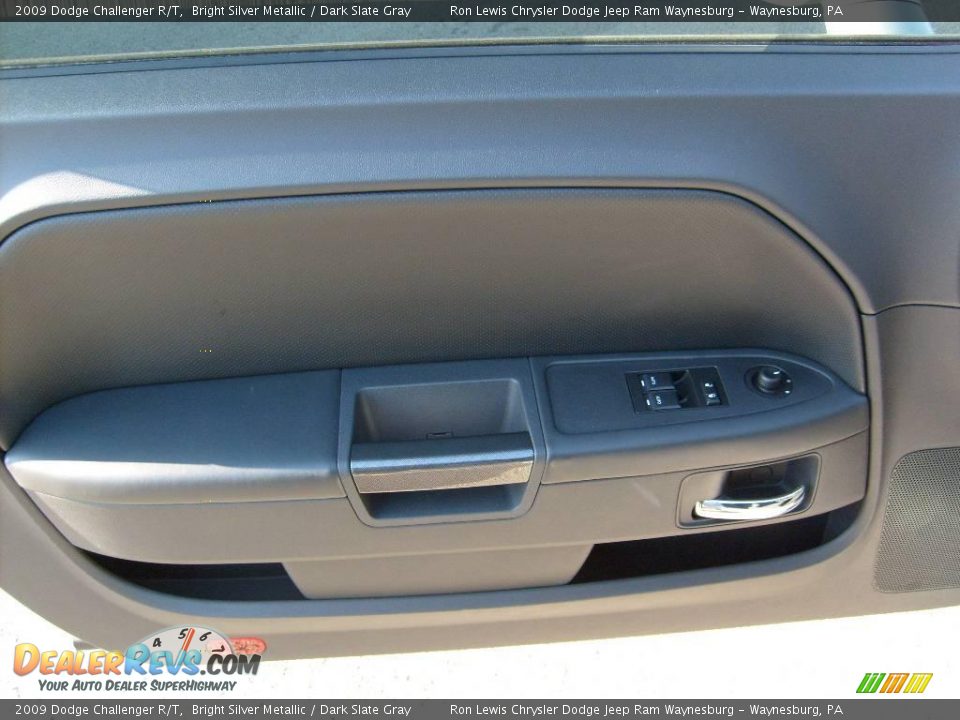 2009 Dodge Challenger R/T Bright Silver Metallic / Dark Slate Gray Photo #12