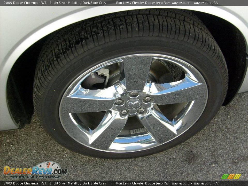 2009 Dodge Challenger R/T Bright Silver Metallic / Dark Slate Gray Photo #20