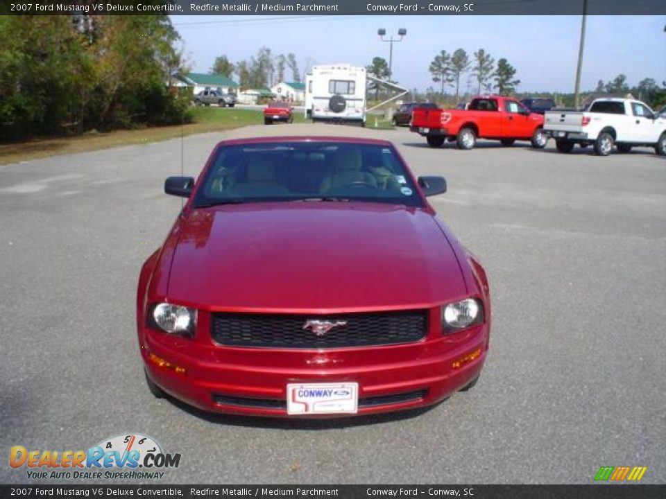 2007 Ford Mustang V6 Deluxe Convertible Redfire Metallic / Medium Parchment Photo #2