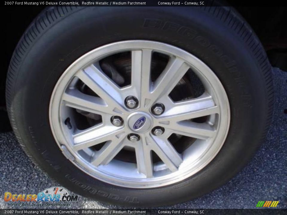2007 Ford Mustang V6 Deluxe Convertible Redfire Metallic / Medium Parchment Photo #9
