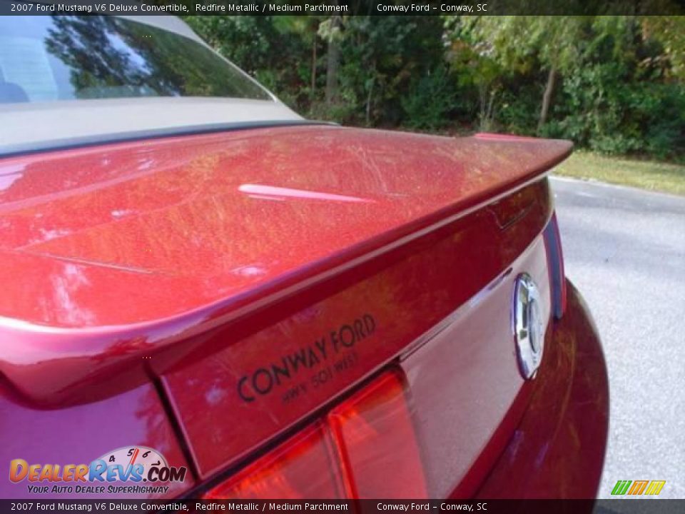 2007 Ford Mustang V6 Deluxe Convertible Redfire Metallic / Medium Parchment Photo #16