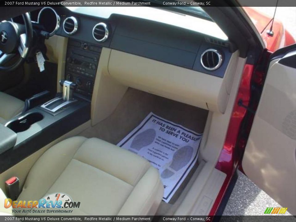 2007 Ford Mustang V6 Deluxe Convertible Redfire Metallic / Medium Parchment Photo #18
