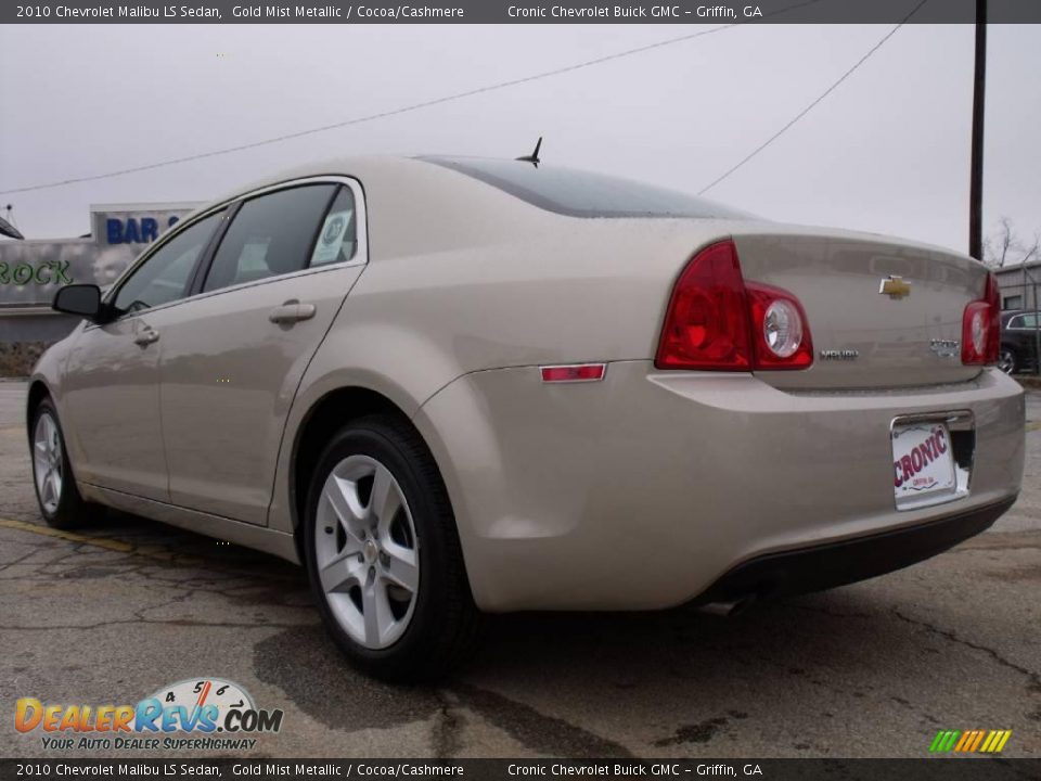 2010 Chevrolet Malibu LS Sedan Gold Mist Metallic / Cocoa/Cashmere Photo #3