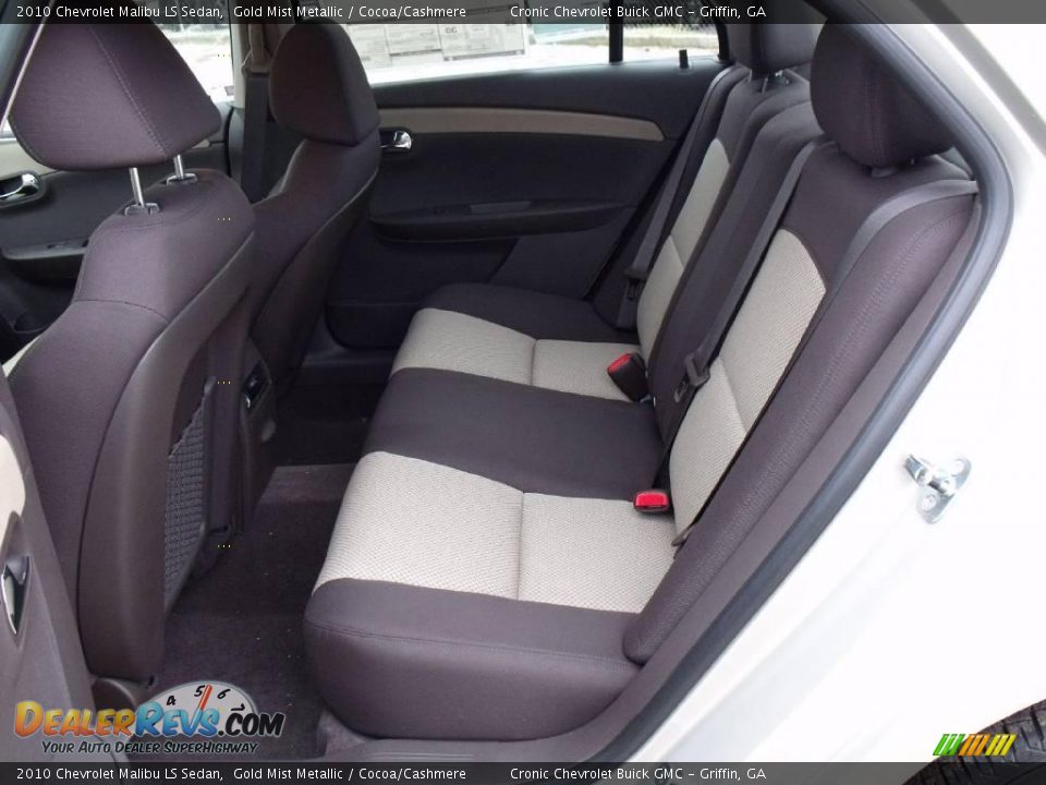 2010 Chevrolet Malibu LS Sedan Gold Mist Metallic / Cocoa/Cashmere Photo #11