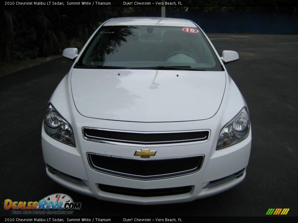 2010 Chevrolet Malibu LT Sedan Summit White / Titanium Photo #2
