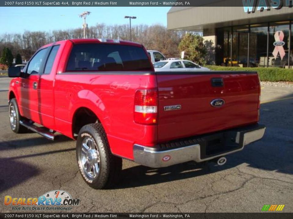 2007 Ford F150 XLT SuperCab 4x4 Bright Red / Medium Flint Photo #2