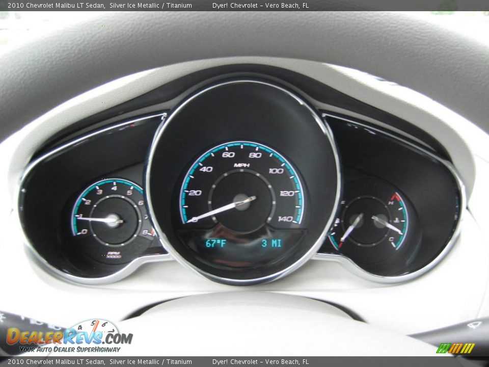 2010 Chevrolet Malibu LT Sedan Silver Ice Metallic / Titanium Photo #8