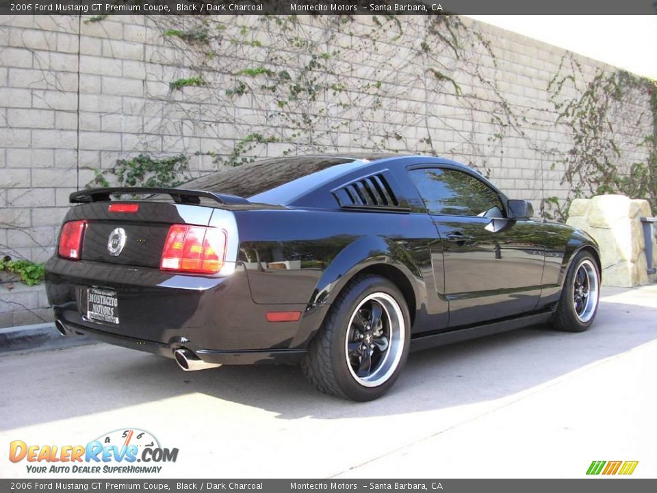 2006 Ford Mustang GT Premium Coupe Black / Dark Charcoal Photo #11