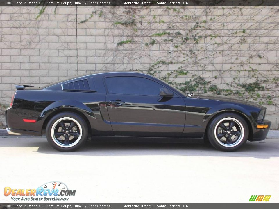 2006 Ford Mustang GT Premium Coupe Black / Dark Charcoal Photo #13