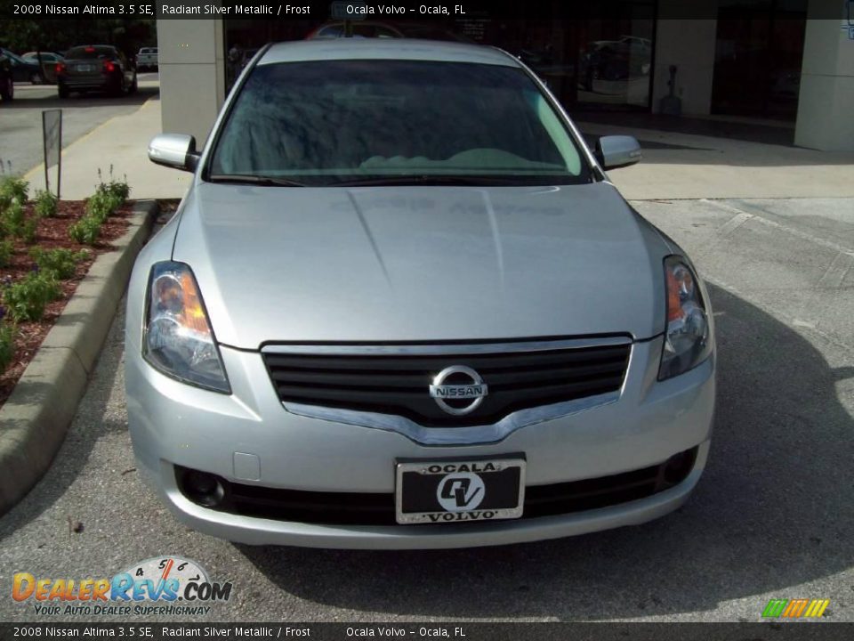 2008 Nissan Altima 3.5 SE Radiant Silver Metallic / Frost Photo #2