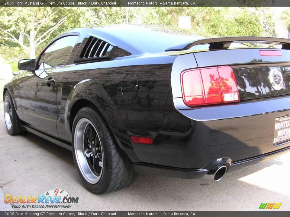 2006 Ford Mustang GT Premium Coupe Black / Dark Charcoal Photo #22