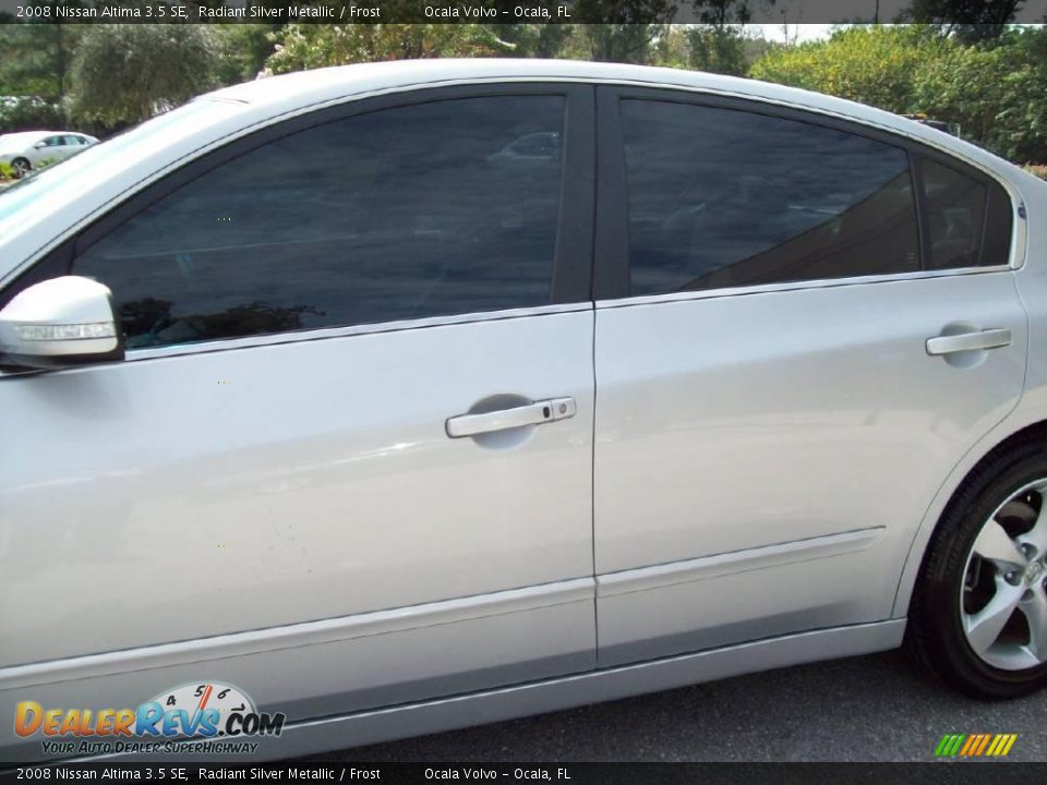 2008 Nissan Altima 3.5 SE Radiant Silver Metallic / Frost Photo #5