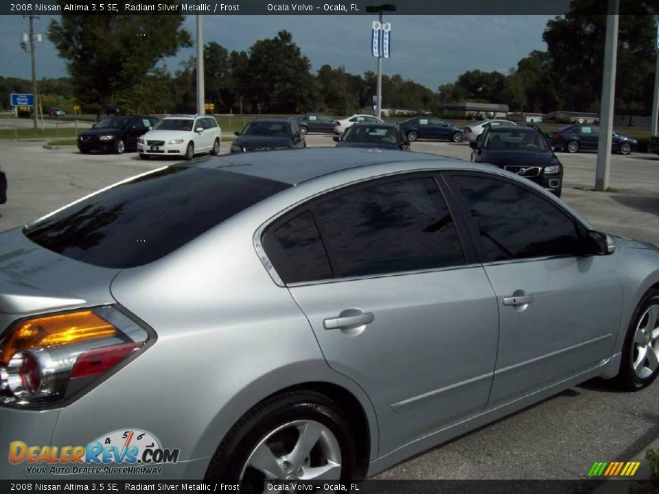 2008 Nissan Altima 3.5 SE Radiant Silver Metallic / Frost Photo #10