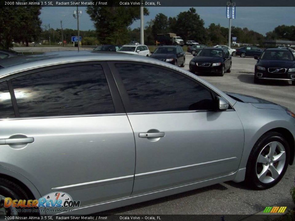 2008 Nissan Altima 3.5 SE Radiant Silver Metallic / Frost Photo #11